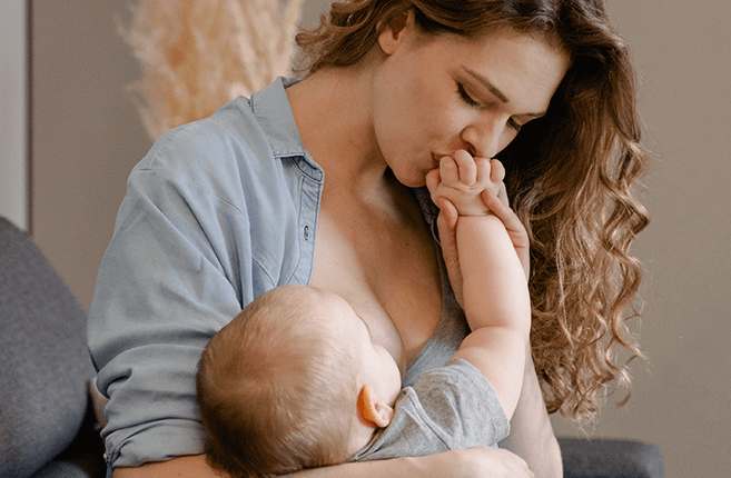 5 Tips To Balance Your Newborn Pumping Schedule