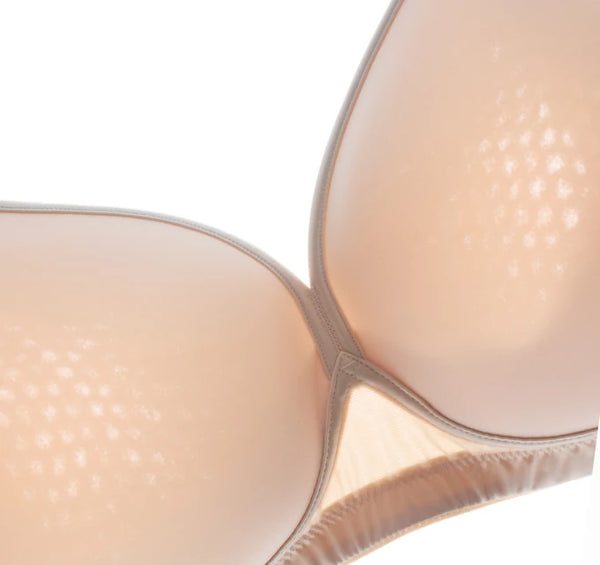 Light shining through the lightweight AirMesh fabric