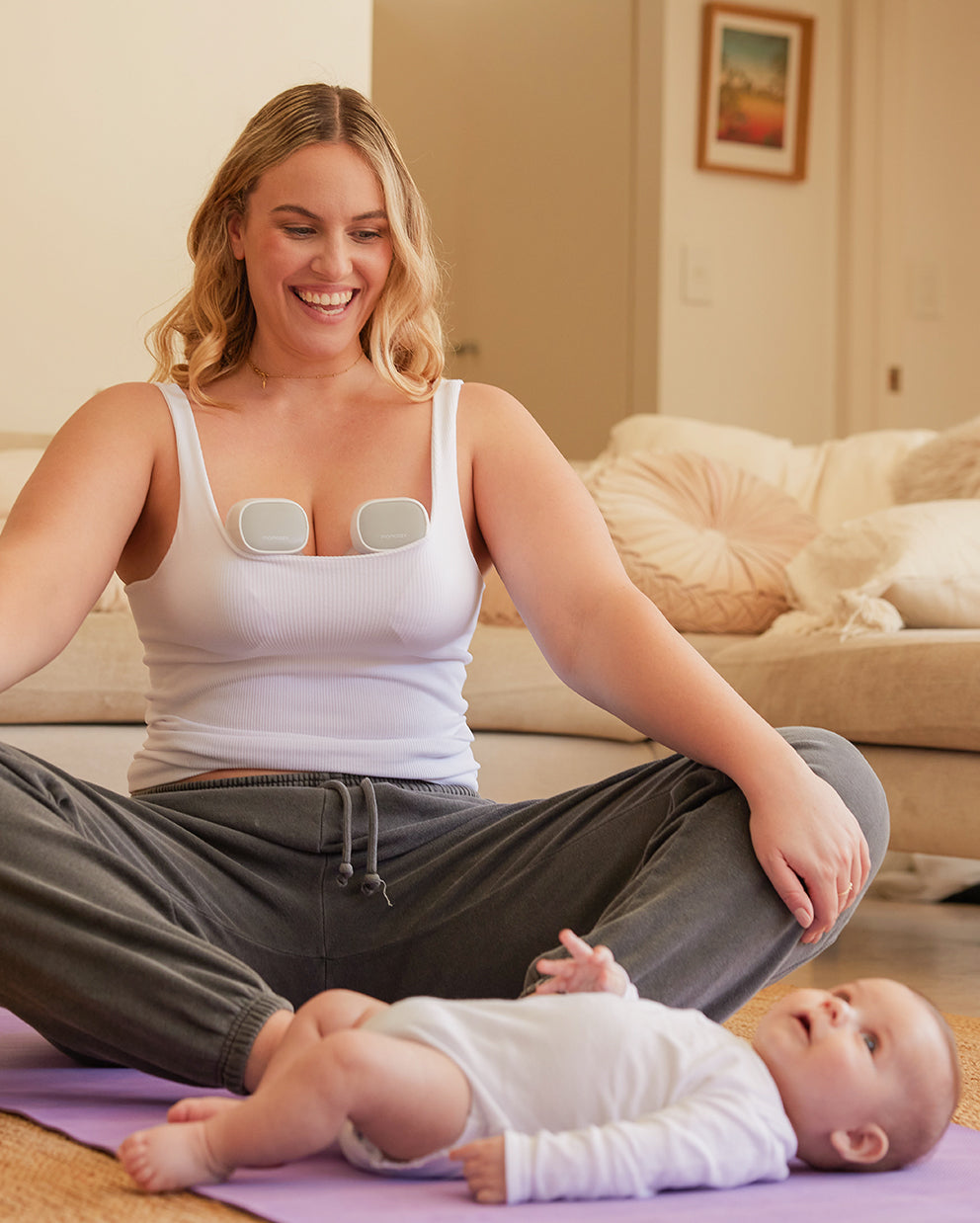 S9 Pro Wearable Breast Pump with Mom and Baby