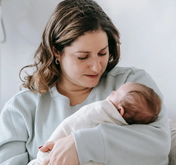 Breast Pumping Not Working? 5 Reasons & 9 Common Problems